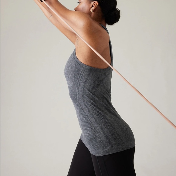 Athleta Momentum Tank | Women’s Workout Tank | Workout Top Size Medium - Picture 2 of 5